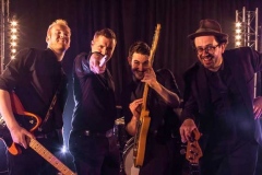 Stereo-Jacks-Somerset-Devon-Wiltshire-Gloucestershire-Wedding-Party-Band-Hire-22